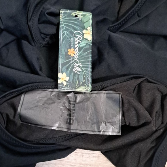 Blooming Jelly Ruffle Sleeve Tummy Control One Piece Swimsuit - Picture 10 of 12